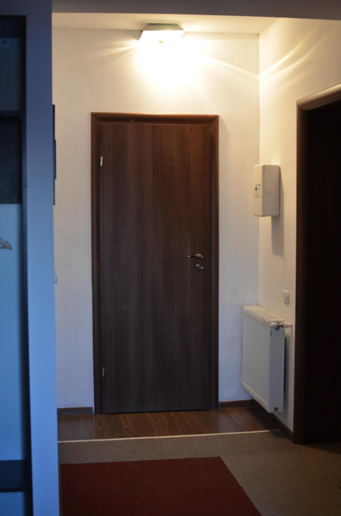 Vila Cu Trandafiri Cozy Apartments 2 Camere Bragadiru Exterior photo